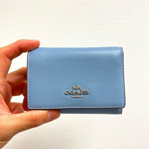 Coach CR799 Small Wallet - Picture 1 of 8